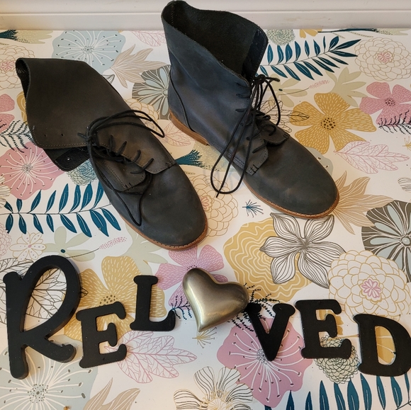 Olukai men's shoes - Picture 3 of 3